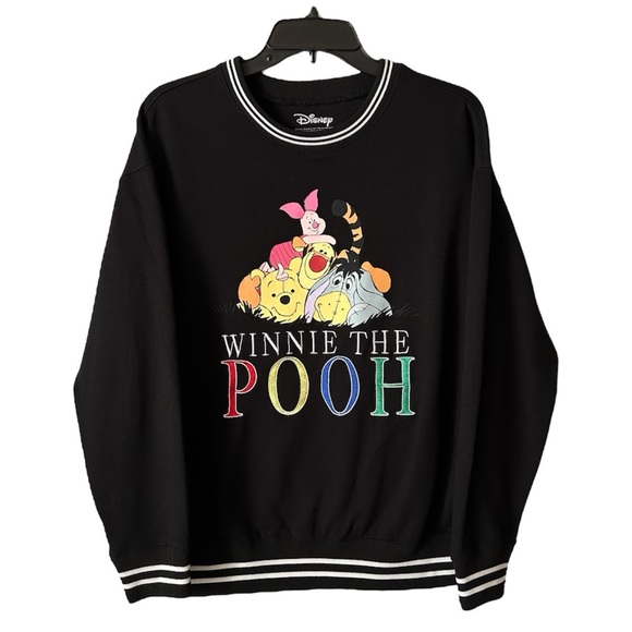 Disney Winnie The Pooh Women’s Med Sweater Black Embroidered Ringer Vacation - Picture 1 of 4